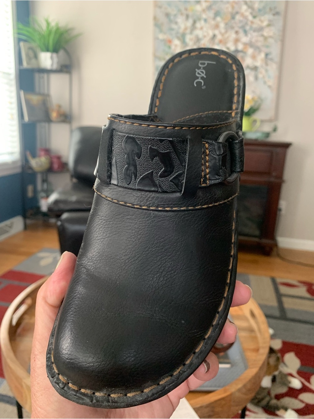 b.o.c. Clog-Western-Style Strap w/ Buckle Detail and Contrast Stitching, 9 Med